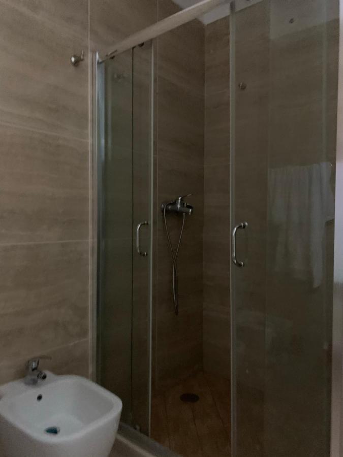 Duki'S Apartments Орікум Екстер'єр фото