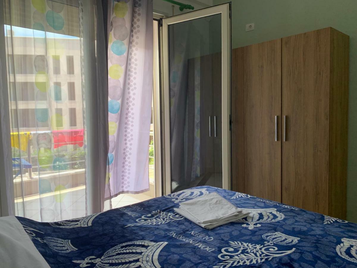 Duki'S Apartments Орікум Екстер'єр фото